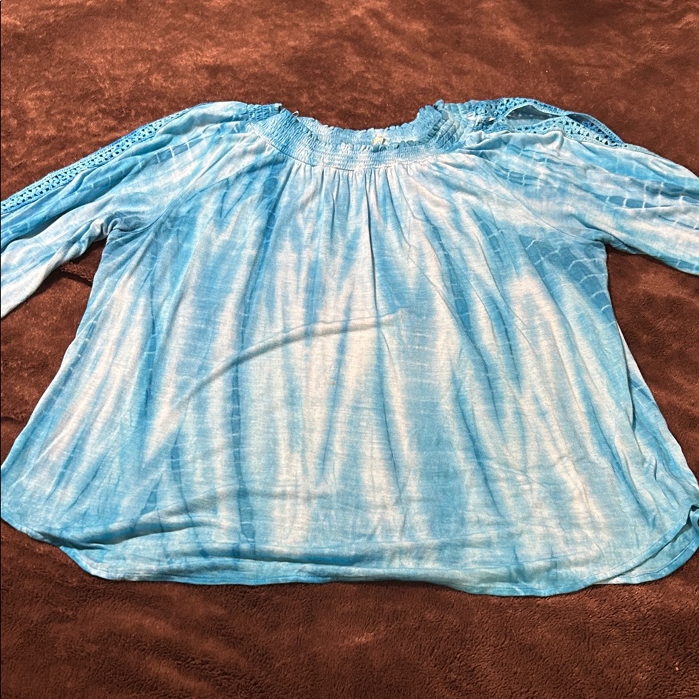 Blue cold shoulder Top — GENTLY USED! - Picture 2 of 5